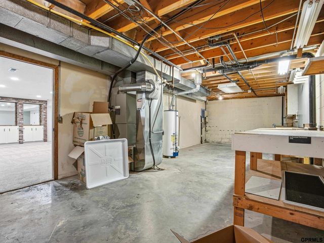 16506 Castelar Street, Omaha, NE 68130