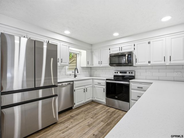 16506 Castelar Street, Omaha, NE 68130