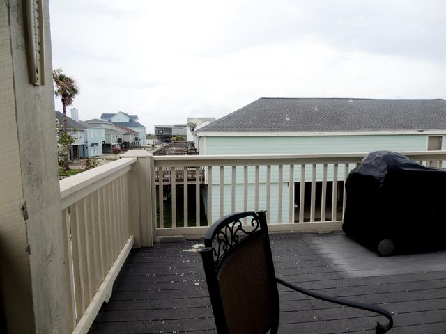 1 Alligator Head Lane, Port O Connor, TX 77982