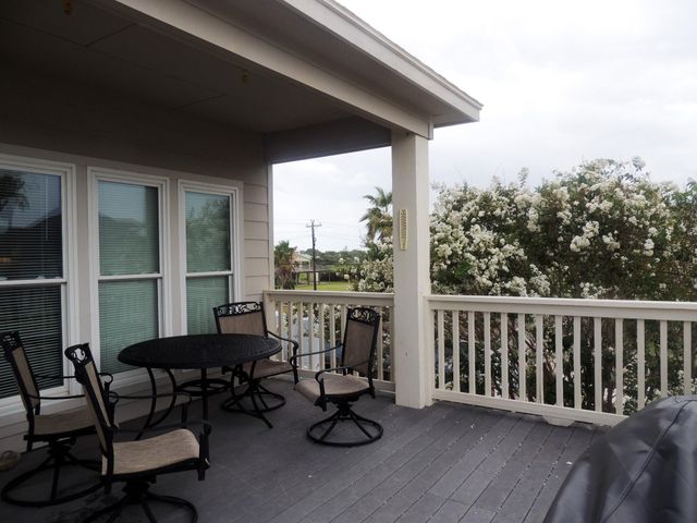 1 Alligator Head Lane, Port O Connor, TX 77982