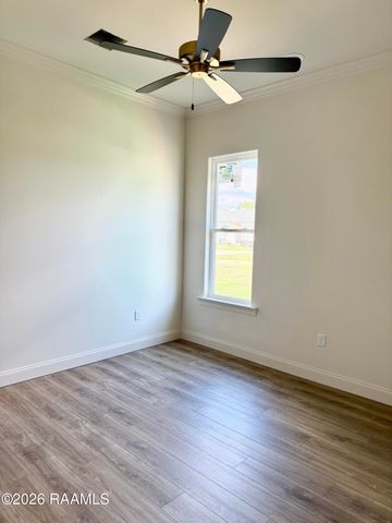 112 Tea Rose Drive, Broussard, LA 70518