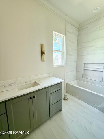 112 Tea Rose Drive, Broussard, LA 70518