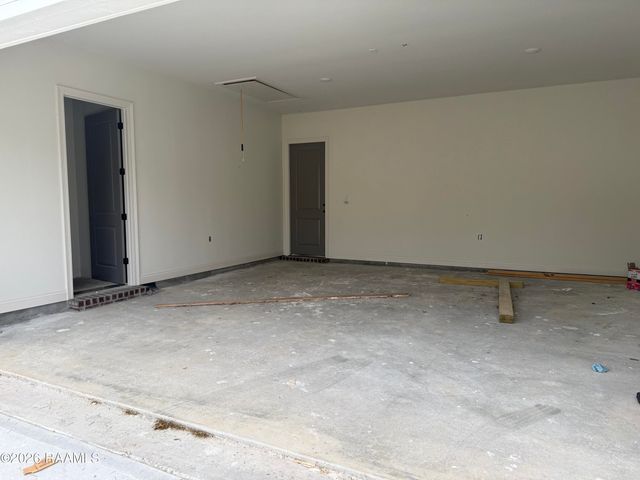 112 Tea Rose Drive, Broussard, LA 70518