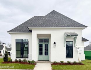 112 Tea Rose Drive, Broussard, LA 70518