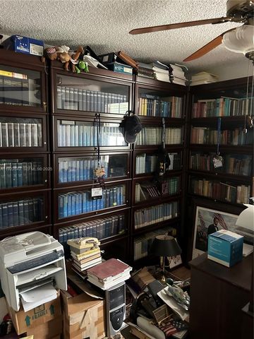 12571 NW 10th St, Sunrise, FL 33323