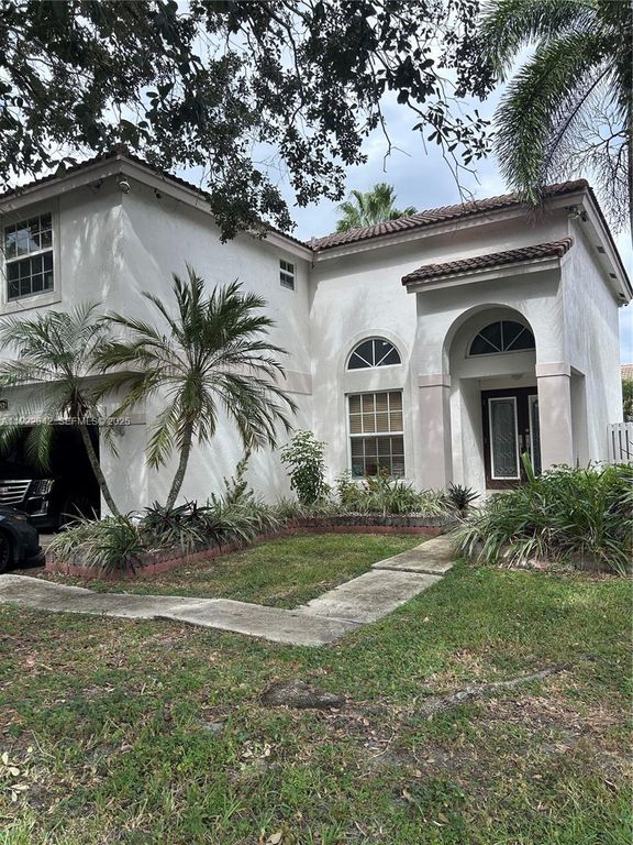 12571 NW 10th St, Sunrise, FL 33323