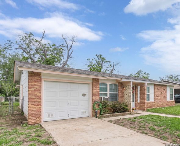 4951 Benham Dr, San Antonio, TX 78220