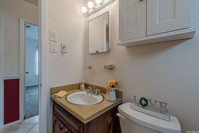 4951 Benham Dr, San Antonio, TX 78220