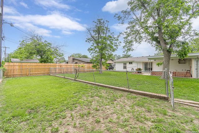4951 Benham Dr, San Antonio, TX 78220