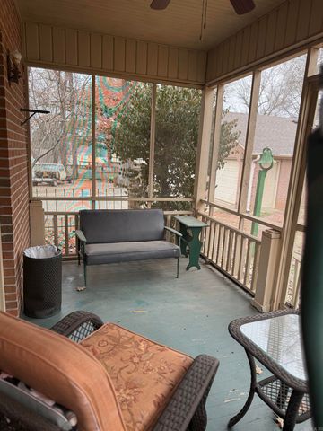 303 Woodford Place, Paragould, AR 72450