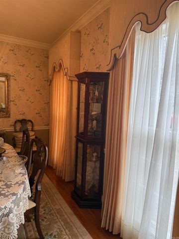 303 Woodford Place, Paragould, AR 72450