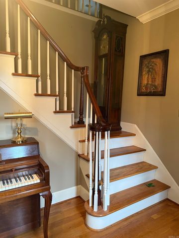 303 Woodford Place, Paragould, AR 72450