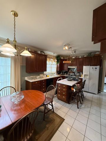 303 Woodford Place, Paragould, AR 72450