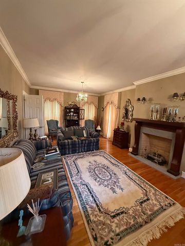 303 Woodford Place, Paragould, AR 72450