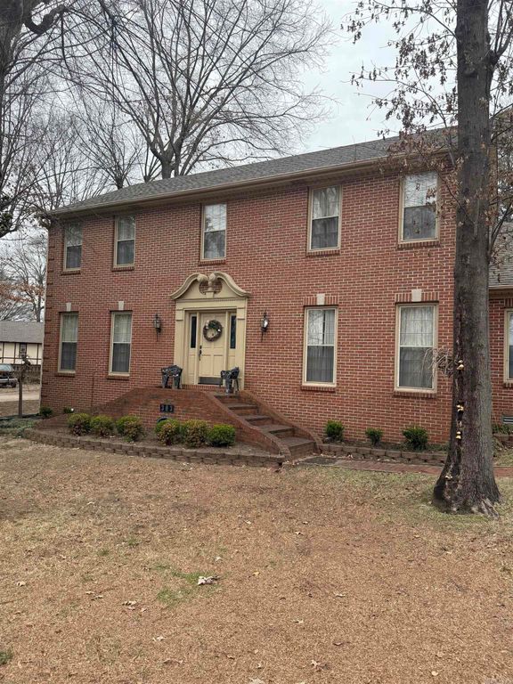 303 Woodford Place, Paragould, AR 72450