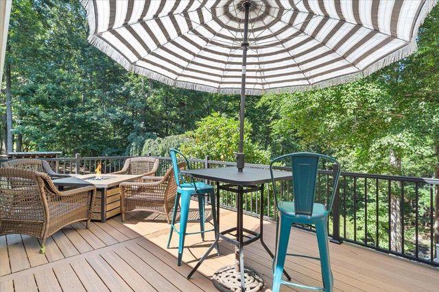 129 Leeward DR, Moneta, VA 24121