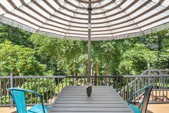129 Leeward DR, Moneta, VA 24121