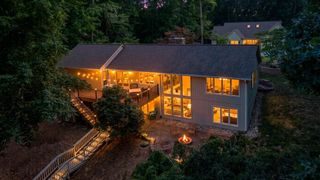 129 Leeward DR, Moneta, VA 24121