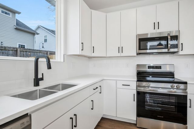 229 Prince Ave, Nashville, TN 37207