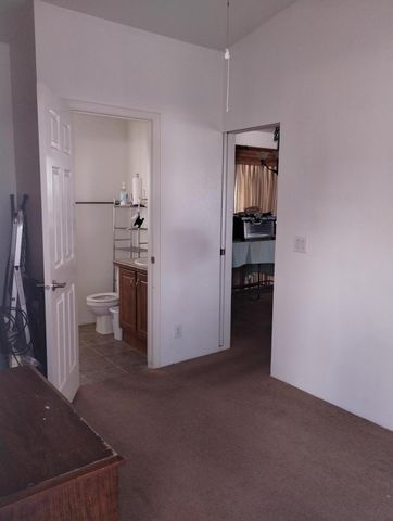 7300 N 51st Avenue F99, Glendale, AZ 85301