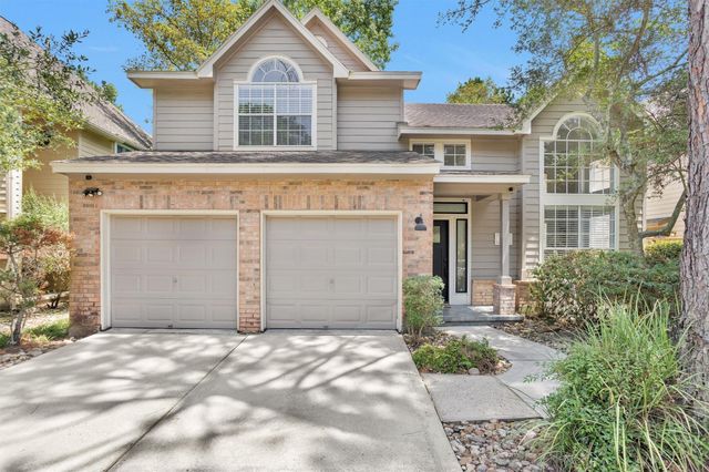 84 E Lakeridge Drive, The Woodlands, TX 77381