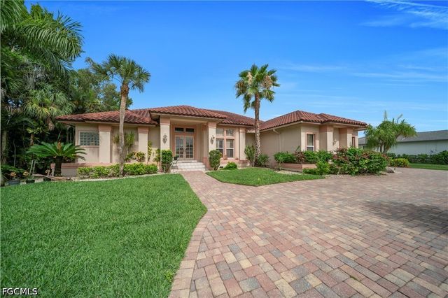 16971 Timberlakes DR, Fort Myers, FL 33908