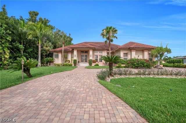 16971 Timberlakes DR, Fort Myers, FL 33908