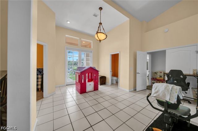 16971 Timberlakes DR, Fort Myers, FL 33908