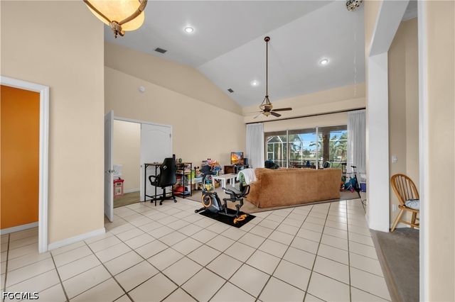16971 Timberlakes DR, Fort Myers, FL 33908