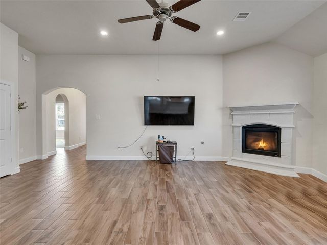 6222 Western Pine Drive, League City, TX 77573