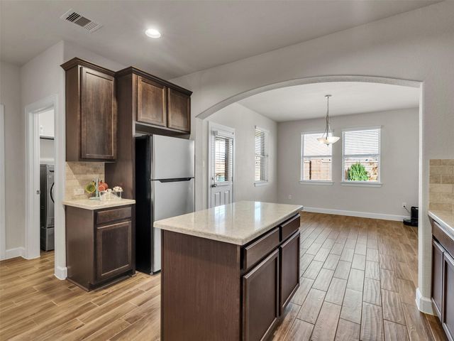 6222 Western Pine Drive, League City, TX 77573