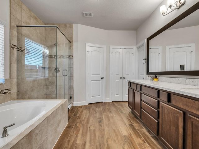 6222 Western Pine Drive, League City, TX 77573