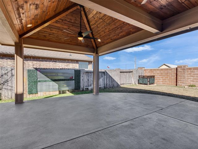 6222 Western Pine Drive, League City, TX 77573