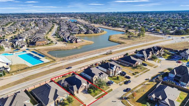 6222 Western Pine Drive, League City, TX 77573