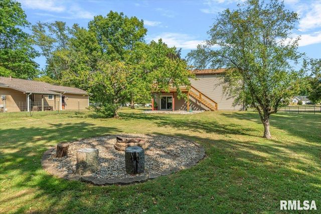 240 Teal Drive, Chatham, IL 62629