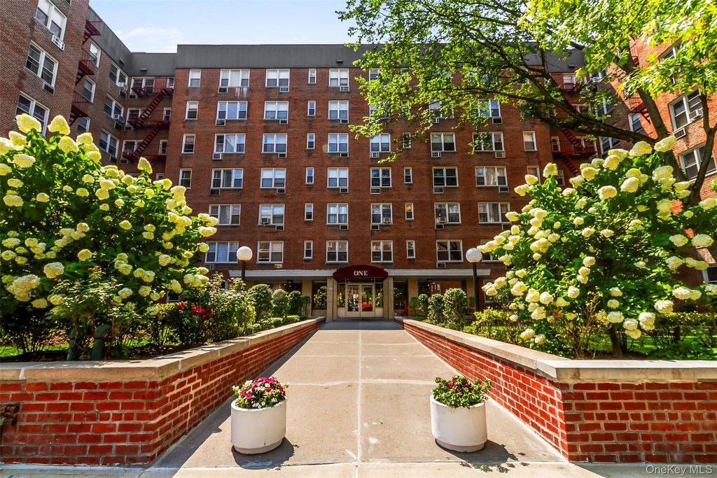 1 Sadore Lane 4T, Yonkers, NY 10710