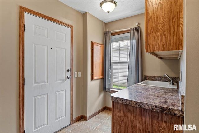 2800 Via Rosso St Unit 130, Springfield, IL 62703