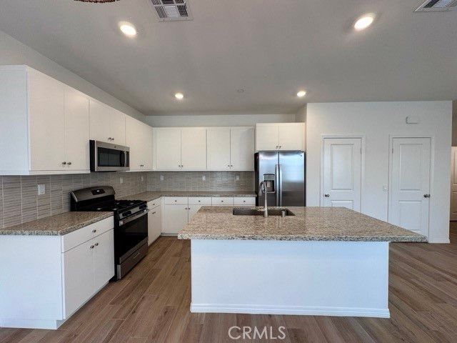 30326 Wild Oat Street, Murrieta, CA 92563