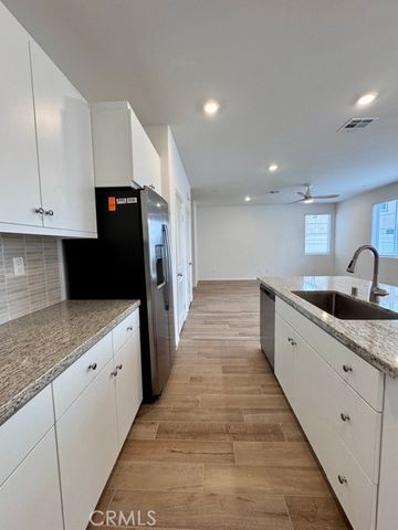 30326 Wild Oat Street, Murrieta, CA 92563