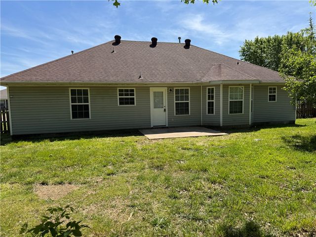 516 Stowers Avenue, Elkins, AR 72727