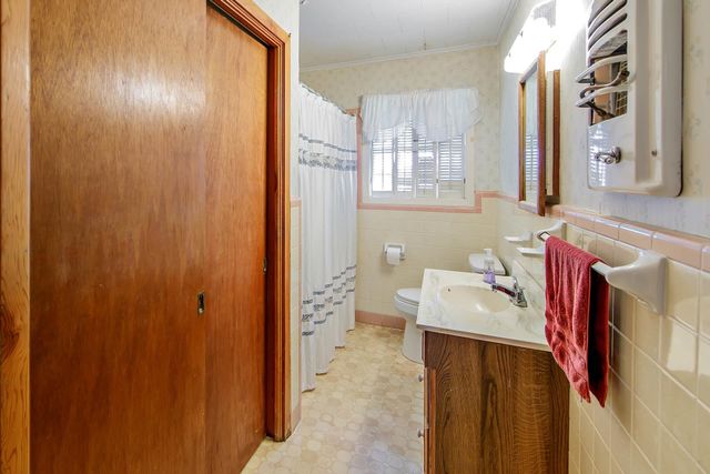 204 Broadmoor Ave, Houma, LA 70364