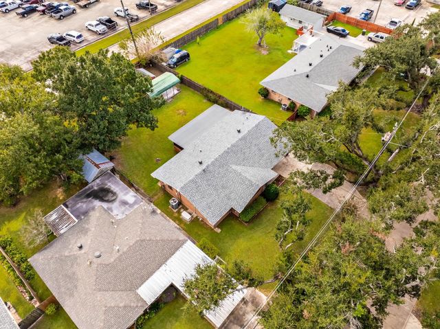 204 Broadmoor Ave, Houma, LA 70364