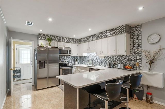 2013 MARILYN AVENUE, Winter Haven, FL 33881