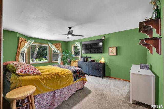 520 W HICKORY GROVE Court, Dunlap, IL 61525