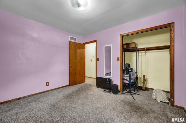 520 W HICKORY GROVE Court, Dunlap, IL 61525