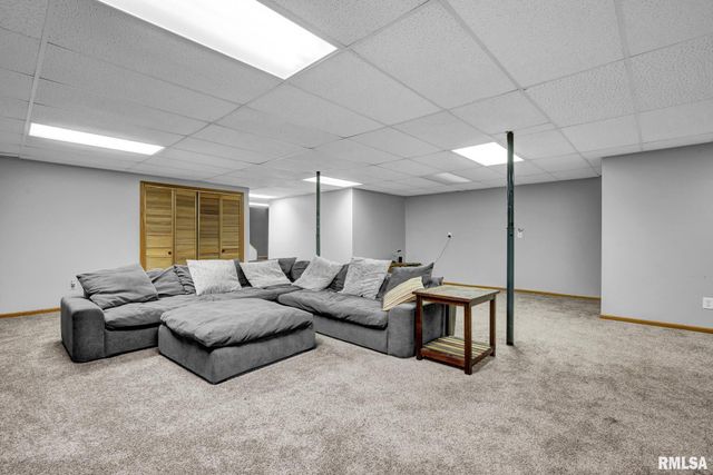 520 W HICKORY GROVE Court, Dunlap, IL 61525