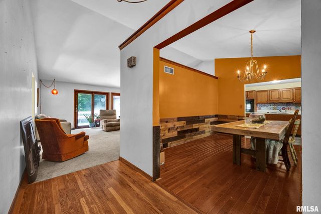 520 W HICKORY GROVE Court, Dunlap, IL 61525