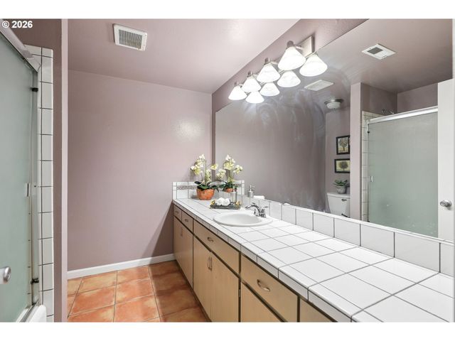 18617 Ne 399TH St, Amboy, WA 98601