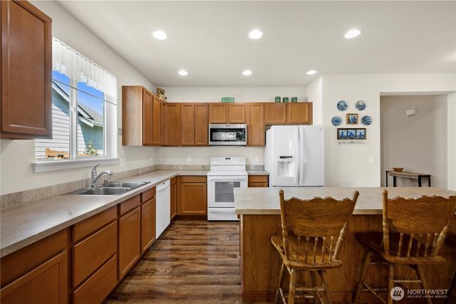 1757 Hillcrest Loop, Mount Vernon, WA 98274