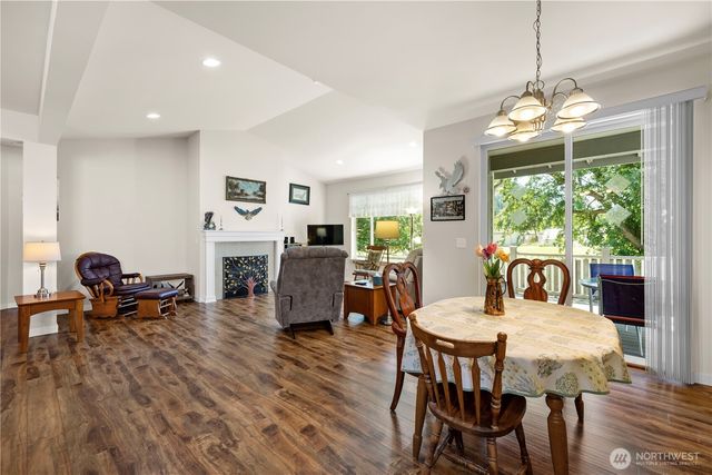 1757 Hillcrest Loop, Mount Vernon, WA 98274